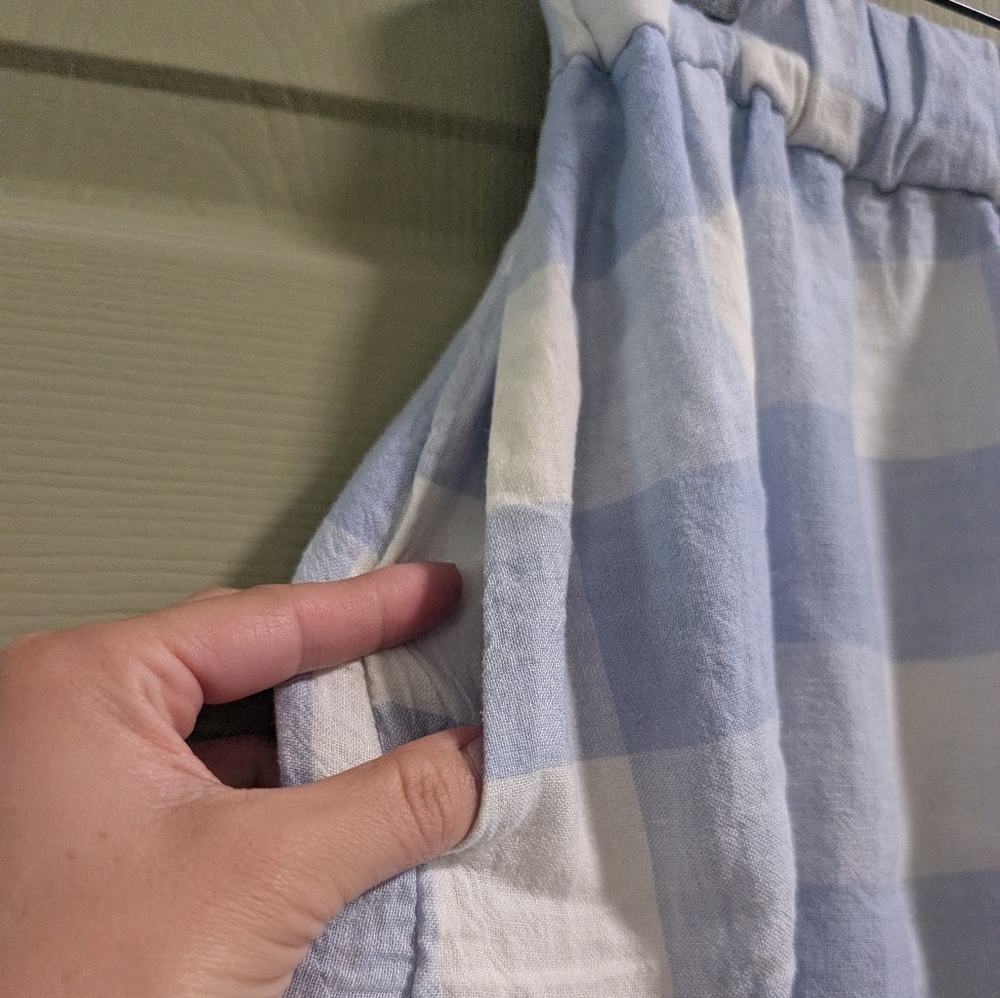Madewell | Linen-Blend Side-Button Midi Skirt in Gingham Check - Picture 9 of 9
